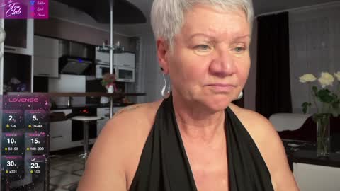 Snapshot of roxana_brooks chatting on January 27, 2025, 3:28 pm Roxana online show from January 27, 2025, 3:28 pm