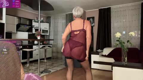 Snapshot of roxana_brooks chatting on January 28, 2025, 5:56 pm Roxana online show from January 28, 2025, 5:56 pm