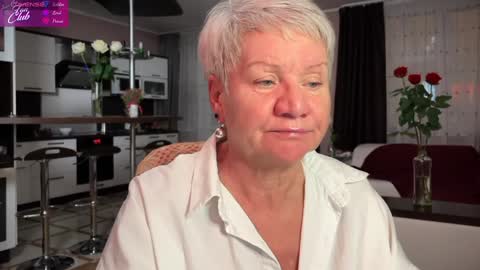 Snapshot of roxana_brooks chatting on February 3, 2025, 7:10 pm Roxana online show from February 3, 2025, 7:10 pm