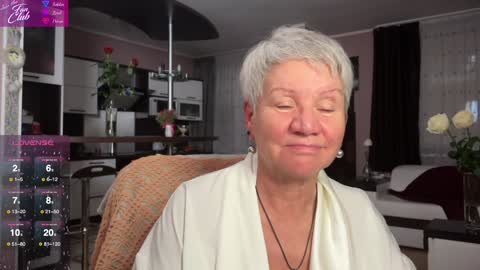 Snapshot of roxana_brooks chatting on February 5, 2025, 10:01 pm Roxana online show from February 5, 2025, 10:01 pm