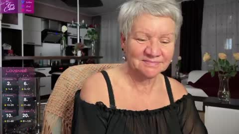 Snapshot of roxana_brooks chatting on February 11, 2025, 10:07 pm Roxana online show from February 11, 2025, 10:07 pm