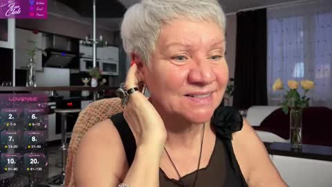 Snapshot of roxana_brooks chatting on February 12, 2025, 3:05 pm Roxana online show from February 12, 2025, 3:05 pm