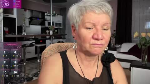 Snapshot of roxana_brooks chatting on February 12, 2025, 6:30 pm Roxana online show from February 12, 2025, 6:30 pm