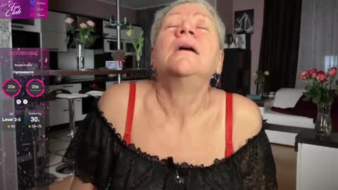 Snapshot of roxana_brooks chatting on February 18, 2025, 7:09 pm Roxana online show from February 18, 2025, 7:09 pm