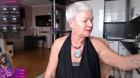 Snapshot of roxana_brooks chatting on September 10, 2025, 10:59 am Roxana online show from September 10, 2025, 10:59 am