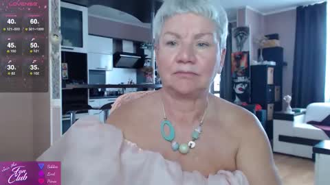 Snapshot of roxana_brooks chatting on September 22, 2025, 1:24 pm Roxana online show from September 22, 2025, 1:24 pm
