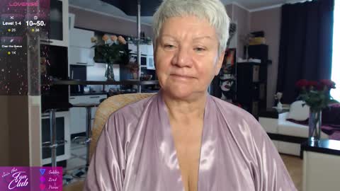 Snapshot of roxana_brooks chatting on October 2, 2025, 6:09 am Roxana online show from October 2, 2025, 6:09 am