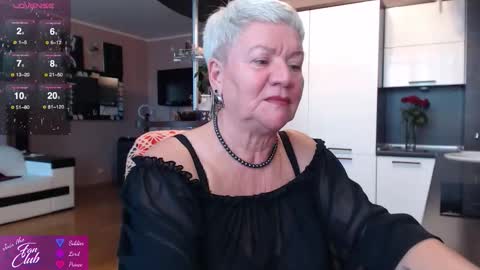 Snapshot of roxana_brooks chatting on October 7, 2025, 2:36 pm Roxana online show from October 7, 2025, 2:36 pm