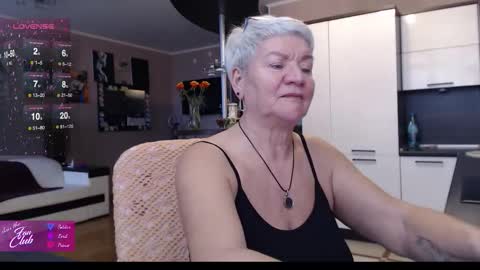 Snapshot of roxana_brooks chatting on October 25, 2025, 10:23 am Roxana online show from October 25, 2025, 10:23 am