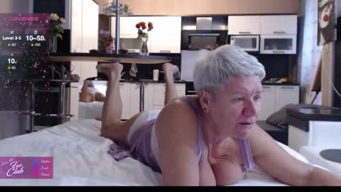 Snapshot of roxana_brooks chatting on October 26, 2025, 6:41 am Roxana online show from October 26, 2025, 6:41 am