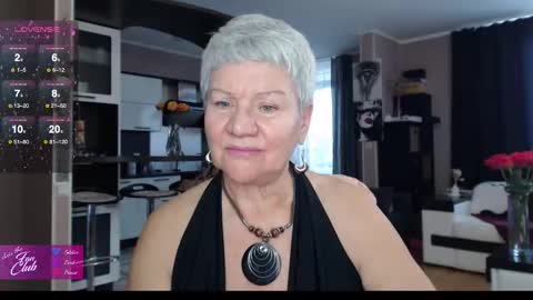 Snapshot of roxana_brooks chatting on October 30, 2025, 11:55 am Roxana online show from October 30, 2025, 11:55 am