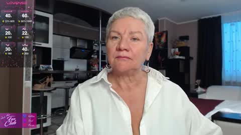 Snapshot of roxana_brooks chatting on February 8, 2026, 2:42 pm Roxana online show from February 8, 2026, 2:42 pm