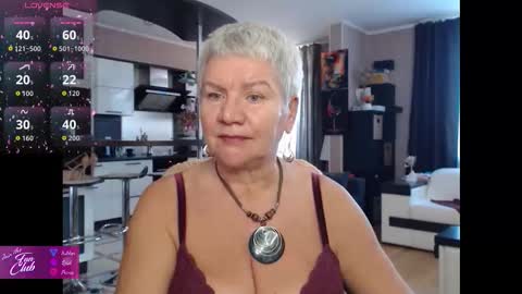 Snapshot of roxana_brooks chatting on February 15, 2026, 2:14 pm Roxana online show from February 15, 2026, 2:14 pm