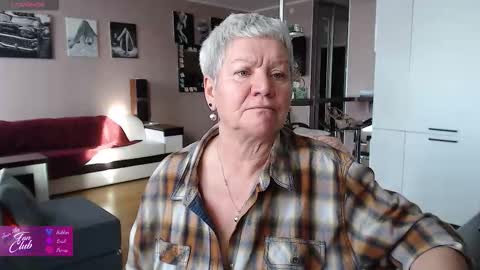 Snapshot of roxana_brooks chatting on February 21, 2026, 12:28 pm Roxana online show from February 21, 2026, 12:28 pm