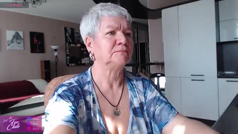 Roxana online show from April 5, 2026, 8:11 am