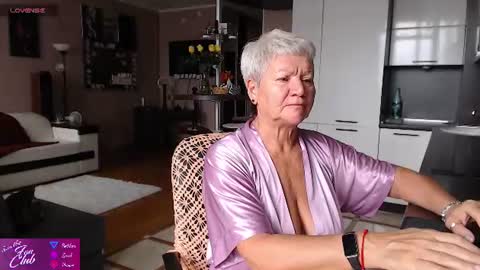 Roxana online show from June 27, 2026, 9:58 am