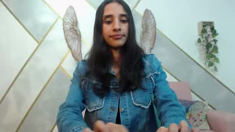   online show from October 13, 2025, 7:47 pm