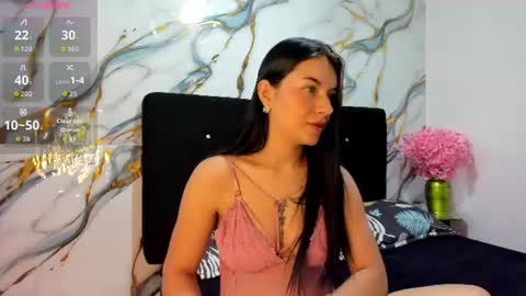 roxanaborns online show from July 13, 2026, 4:43 pm