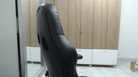 Roxana online show from January 25, 2025, 3:09 am