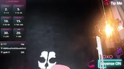 Snapshot of roxaneevans_ chatting on February 17, 2025, 1:32 pm Roxane online show from February 17, 2025, 1:32 pm