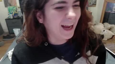 Snapshot of roxanneroulette chatting on January 21, 2025, 2:05 pm Silver online show from January 21, 2025, 2:05 pm