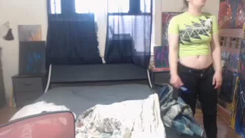 Snapshot of roxanneroulette chatting on January 27, 2025, 2:35 pm Silver online show from January 27, 2025, 2:35 pm