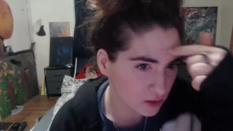 Snapshot of roxanneroulette chatting on January 28, 2025, 10:56 am Silver online show from January 28, 2025, 10:56 am