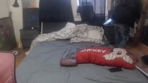 Snapshot of roxanneroulette chatting on January 29, 2025, 5:35 pm Silver online show from January 29, 2025, 5:35 pm