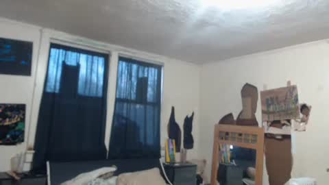 Snapshot of roxanneroulette chatting on March 5, 2025, 12:44 pm Silver online show from March 5, 2025, 12:44 pm