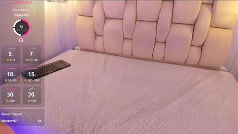 Roxie  online show from March 26, 2026, 8:03 pm