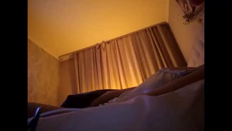 Snapshot of roxolanaa_sexy chatting on December 31, 2024, 2:08 am ROXOLANAA SEXY online show from December 31, 2024, 2:08 am