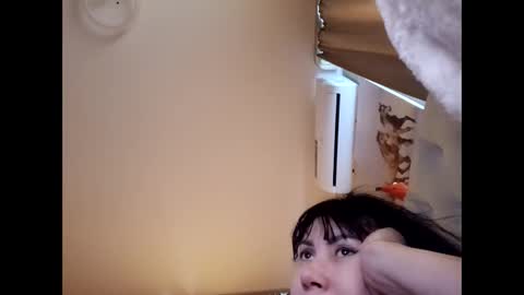 Snapshot of roxolanaa_sexy chatting on January 22, 2025, 11:45 am ROXOLANAA SEXY online show from January 22, 2025, 11:45 am