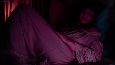 Snapshot of roxolanaa_sexy chatting on February 24, 2025, 9:52 pm ROXOLANAA SEXY online show from February 24, 2025, 9:52 pm