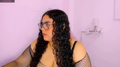 Snapshot of roxxxana_blake chatting on May 3, 2026, 3:23 am Roxana online show from May 3, 2026, 3:23 am