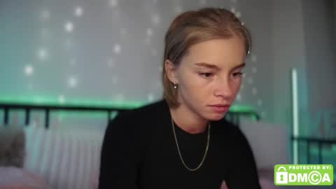 Snapshot of roxxxie_reid chatting on October 10, 2025, 9:36 pm Roxieex ABBY online show from October 10, 2025, 9:36 pm