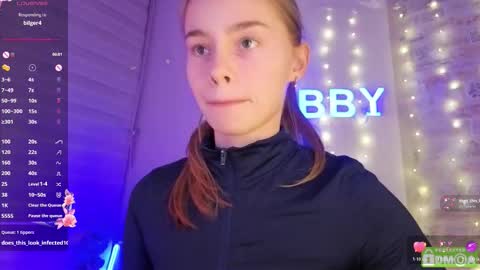 Snapshot of roxxxie_reid chatting on February 28, 2026, 8:43 pm Roxieex ABBY online show from February 28, 2026, 8:43 pm