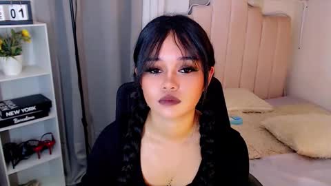 roxxy_blossom online show from November 1, 2025, 4:25 am