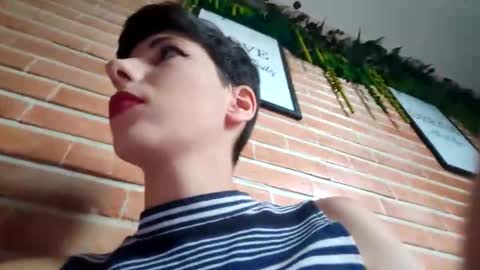 Snapshot of roxxy_rouge chatting on September 14, 2025, 3:44 pm Roxy online show from September 14, 2025, 3:44 pm