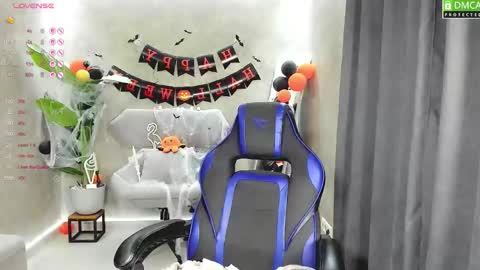 Snapshot of roxy_foxi chatting on November 7, 2025, 2:00 am Roxy fiery online show from November 7, 2025, 2:00 am