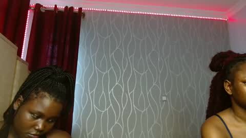 Roxy online show from November 14, 2025, 4:44 am