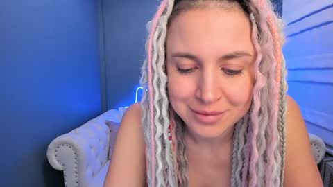 Snapshot of roxy_mars chatting on December 20, 2024, 10:27 am Roxy online show from December 20, 2024, 10:27 am