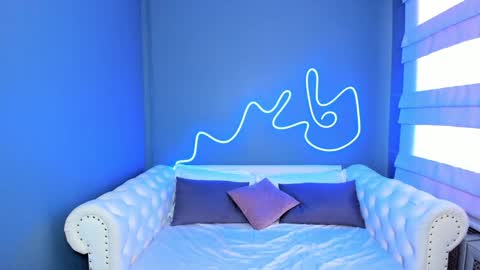Snapshot of roxy_mars chatting on January 10, 2025, 5:05 am Roxy online show from January 10, 2025, 5:05 am