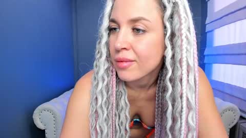Snapshot of roxy_mars chatting on January 10, 2025, 8:07 am Roxy online show from January 10, 2025, 8:07 am