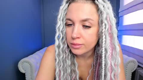 Snapshot of roxy_mars chatting on January 16, 2025, 5:11 am Roxy online show from January 16, 2025, 5:11 am