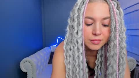 Snapshot of roxy_mars chatting on January 28, 2025, 1:18 am Roxy online show from January 28, 2025, 1:18 am