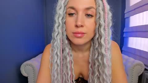 Snapshot of roxy_mars chatting on February 1, 2025, 7:57 am Roxy online show from February 1, 2025, 7:57 am