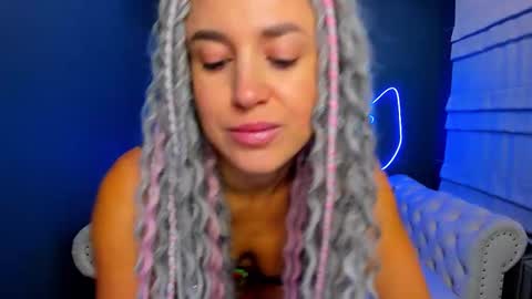 Snapshot of roxy_mars chatting on September 24, 2025, 1:31 am Roxy online show from September 24, 2025, 1:31 am