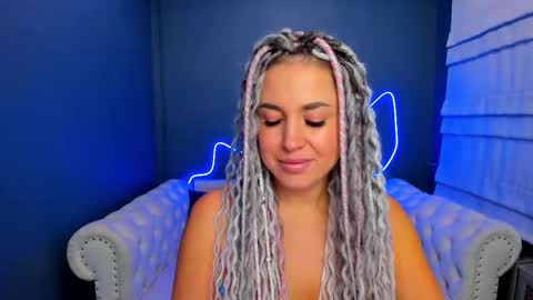 Snapshot of roxy_mars chatting on October 18, 2025, 1:41 am Roxy online show from October 18, 2025, 1:41 am