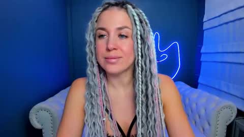 Roxy online show from December 17, 2025, 1:22 am