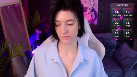 roxy_riot_ online show from November 16, 2025, 1:55 am